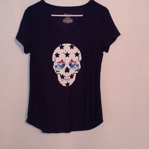 No Boundaries Skull Top Size Large Color Navy Blue